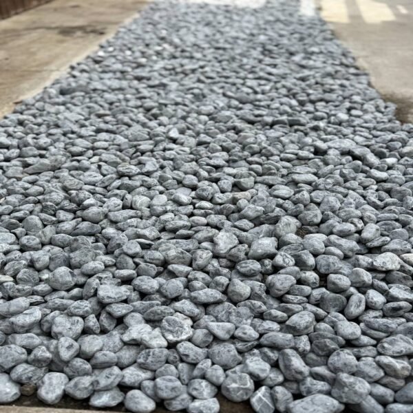 Grey Pebbles (3-4cm) 20kg bag